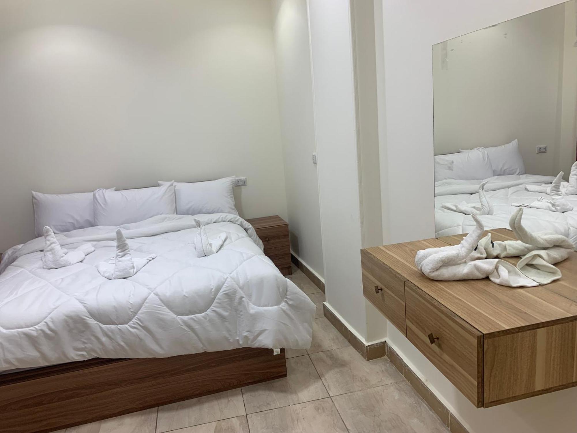 Royal Pyramids View Hotel 4*